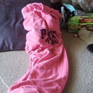 Love pink pants